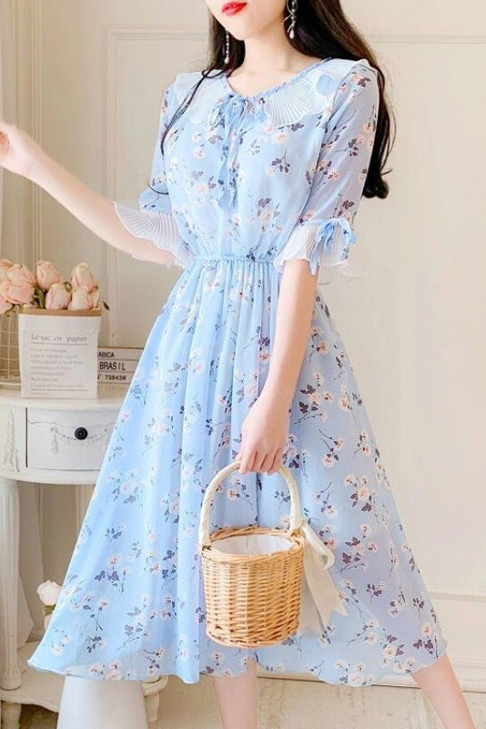 Bohemian Floral Midi Dress​