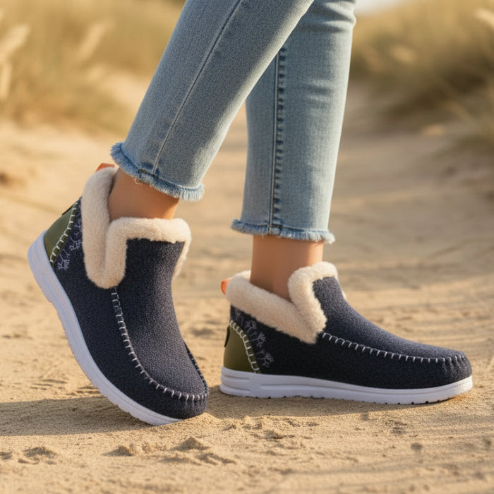 Bohemian fur-trimmed winter boots