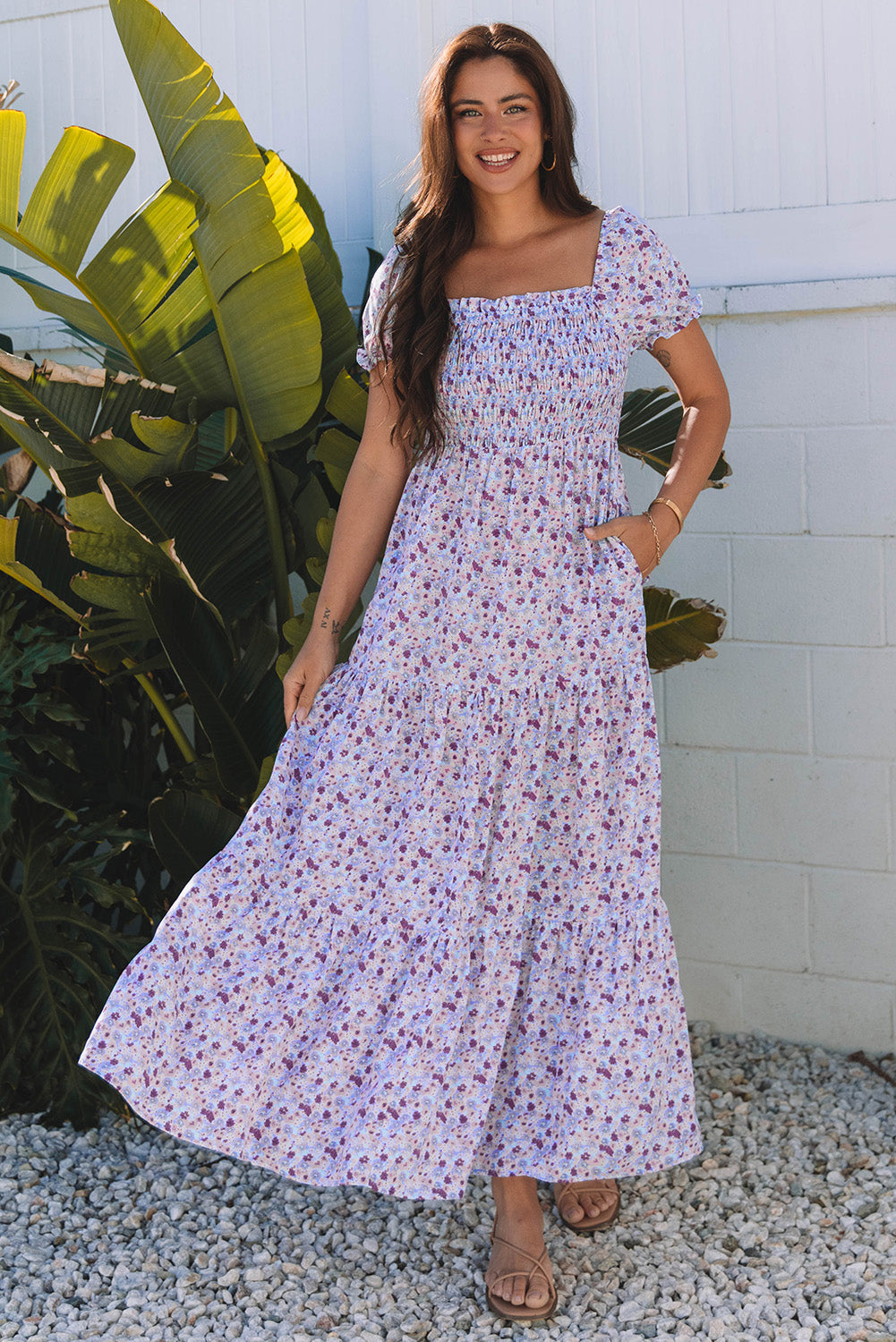 Bubble sleeve dress close-up fabric